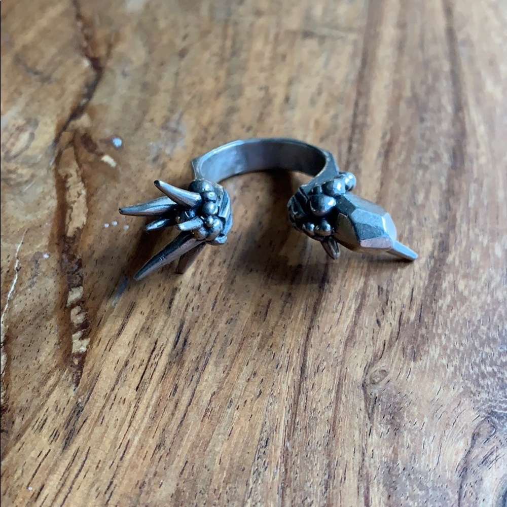 Ring